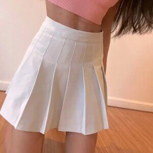 Aritzia Sunday Best Olive Pleated Tennis Skirt White Size 0